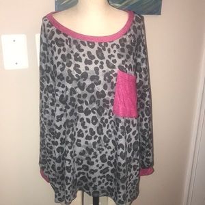 NWOT Honeyme Waffleknit leopard print top small